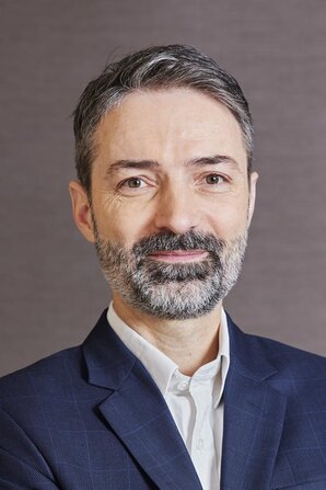 Dr. Robert Hänel